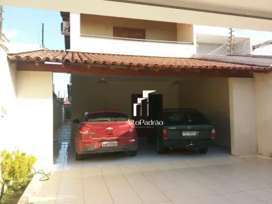 Casa com 4 Quartos para alugar, 180m² no Centro, Teresina