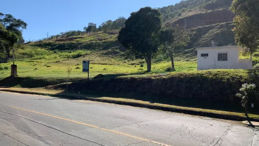 Lote/Terreno à venda, 556m² no Santos Dumont, Juiz de Fora