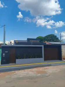 Casa com 3 Quartos à venda, 147m² no Jardim dos Buritis, Aparecida de Goiânia
