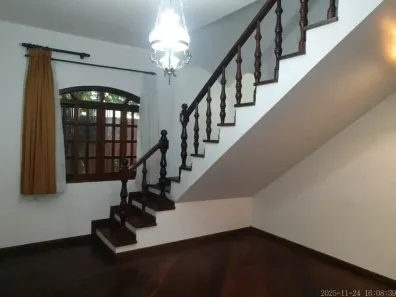 Sobrado com 3 Quartos à venda, 256m² no Vila Paranaguá, São Paulo
