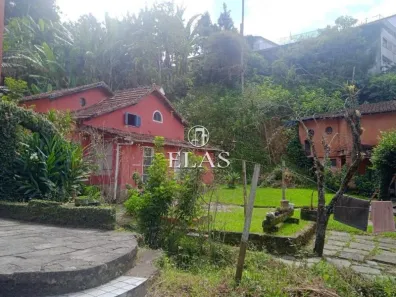 Casa com 8 Quartos à venda, 400m² no Bingen, Petrópolis