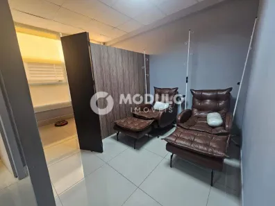 Sala Comercial para alugar, 56m² no Morada da Colina, Uberlândia