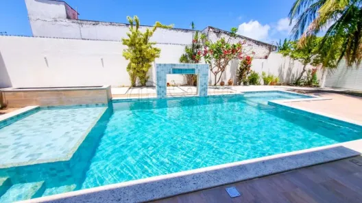 Casa com 6 Quartos à venda, 340m² no Robalo, Aracaju