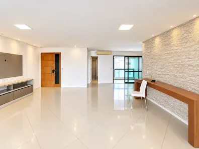 Apartamento com 4 Quartos para alugar, 195m² no Patamares, Salvador