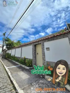 Casa com 4 Quartos para alugar, 400m² no Centro, Resende