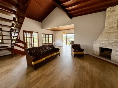 Casa com 3 Quartos à venda, 195m² no Distrito de Taquaras, Rancho Queimado