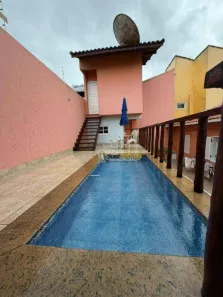 Casa com 4 Quartos para alugar, 230m² no Praia do Pecado, Macaé
