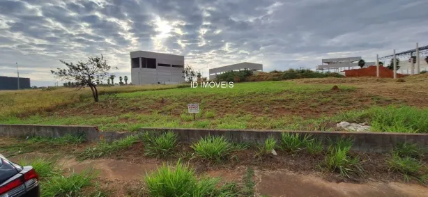 Lote/Terreno à venda, 1000m² no Jardim Ibiti do Paço, Sorocaba
