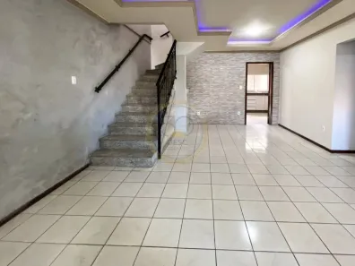Sobrado com 3 Quartos à venda, 145m² no Centro, Balneário Camboriú
