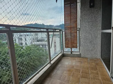 Apartamento com 2 Quartos para alugar, 110m² no Laranjeiras, Rio de Janeiro
