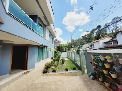 Casa com 4 Quartos à venda, 226m² no Sessenta, Volta Redonda