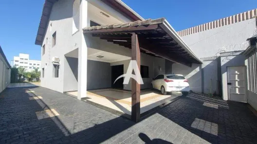 Casa com 5 Quartos para alugar, 500m² no Nossa Senhora Aparecida, Uberlândia