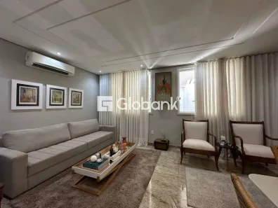 Casa com 3 Quartos à venda, 400m² no Jardim Panorama, Montes Claros