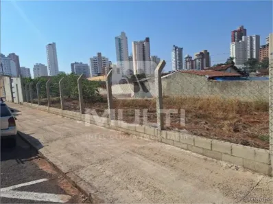 Lote/Terreno com 1 Quarto à venda, 300m² no Martins, Uberlândia