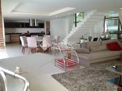 Casa de Condomínio com 3 Quartos à venda, 378m² no Lomba do Pinheiro, Porto Alegre