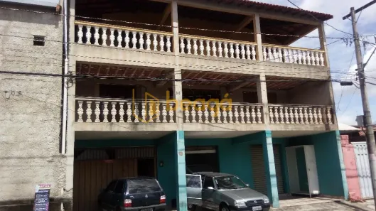 Casa com 4 Quartos à venda, 250m² no São Mateus, Contagem