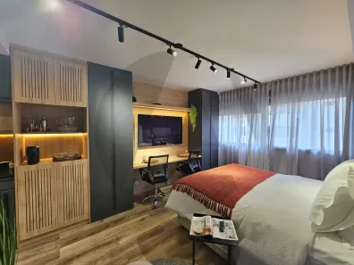 Apartamento com 1 Quarto para alugar, 29m² no Mont Serrat, Porto Alegre