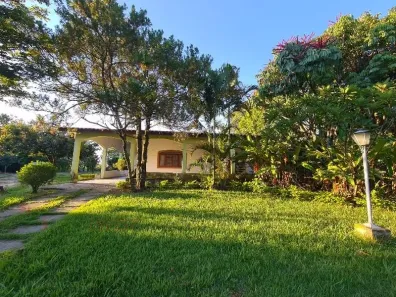 Fazenda/Sítio com 5 Quartos à venda, 300m² no Éden, Sorocaba