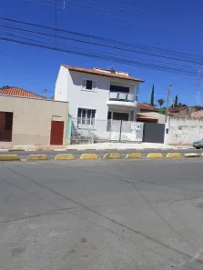 Sobrado com 3 Quartos à venda, 190m² no Vila Bela Vista, Capão Bonito