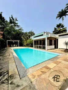 Casa com 3 Quartos à venda, 1800m² no Itacoatiara, Niterói