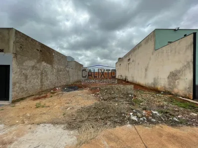 Lote/Terreno à venda, 250m² no Jardim Ipanema, Uberlândia