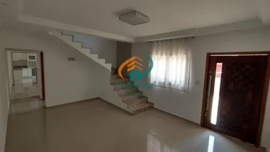 Sobrado com 3 Quartos à venda, 200m² no Cidade Soberana, Guarulhos