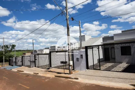 Casa com 2 Quartos à venda, 63m² no 14 de Novembro, Cascavel