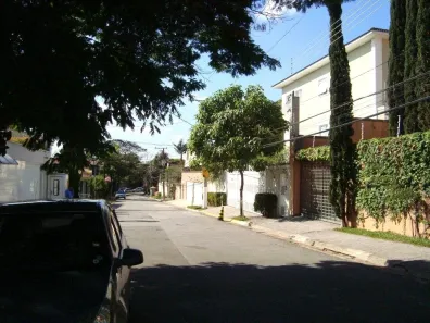 Casa com 3 Quartos à venda, 240m² no Jardim Leonor, São Paulo
