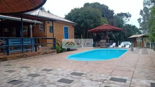 Fazenda/Sítio com 4 Quartos à venda, 200m² no , Caconde