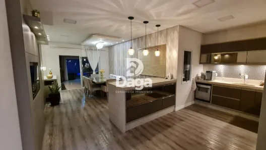 Casa com 3 Quartos à venda, 208m² no Carianos, Florianópolis