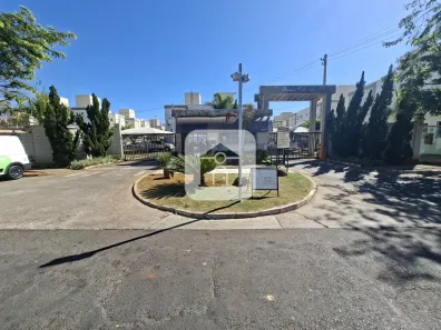 Apartamento com 2 Quartos para alugar, 43m² no Jardim Holanda, Uberlândia