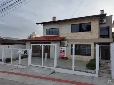 Casa com 5 Quartos à venda, 432m² no Cristo Rei, Içara
