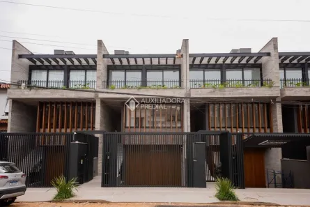 Casa com 3 Quartos à venda, 500m² no Três Figueiras, Porto Alegre