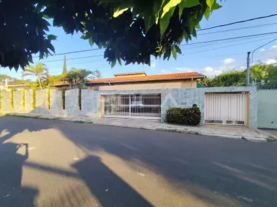 Casa com 4 Quartos para alugar, 500m² no Jardim Macarenco, São Carlos