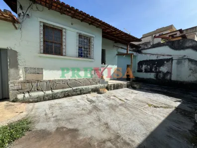Casa com 3 Quartos à venda, 271m² no Sagrada Família, Belo Horizonte