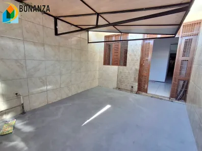 Casa com 2 Quartos para alugar, 70m² no Álvaro Weyne, Fortaleza