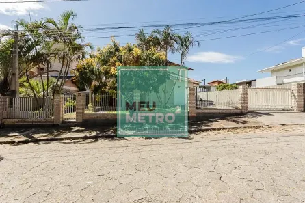 Imóvel Comercial com 4 Quartos à venda, 160m² no Lagoa da Conceição, Florianópolis
