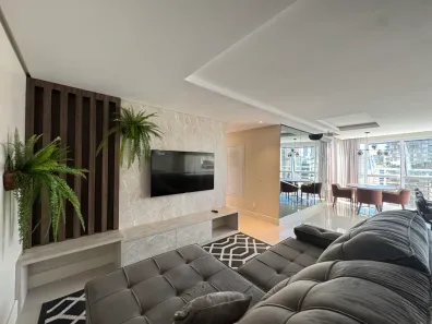 Apartamento com 3 Quartos para alugar, 114m² no Centro, Balneário Camboriú