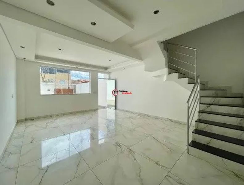Casa com 3 quartos — Rio Branco, Belo Horizonte
