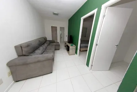 Casa de Condomínio com 3 Quartos para alugar, 51m² no Três Vendas, Pelotas