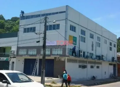 com 1 Quarto para alugar, 665m² no Malhado, Ilhéus