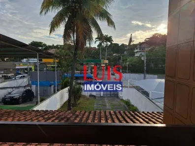 Imóvel Comercial com 3 Quartos para alugar, 525m² no Rio do Ouro, São Gonçalo