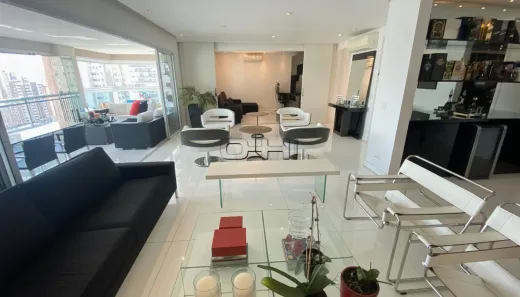 Apartamento com 3 Quartos à venda, 206m² no Vila Romana, São Paulo