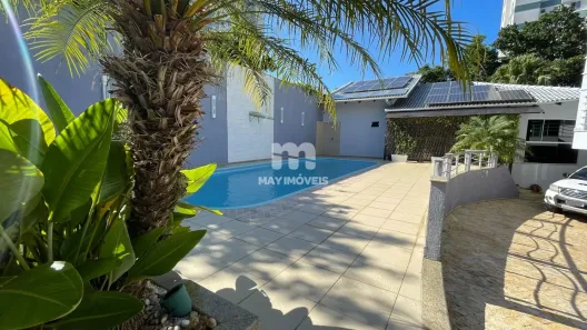 Casa com 4 Quartos à venda, 600m² no Fazenda, Itajaí