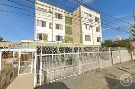 Apartamento com 2 Quartos para alugar, 64m² no Barreiros, São José