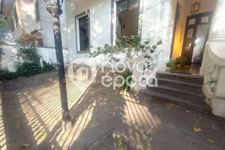 Casa com 5 Quartos à venda, 239m² no Grajaú, Rio de Janeiro