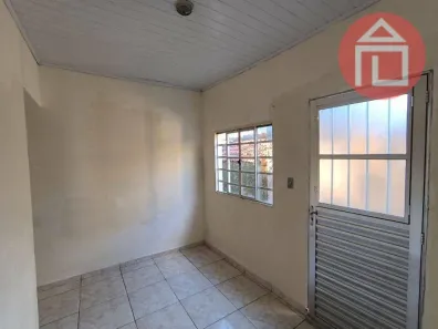 Casa com 1 Quarto para alugar, 40m² no Jardim Santa Rita de Cássia, Bragança Paulista