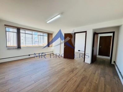 Sala Comercial à venda, 64m² no Vila Boaventura, Jundiaí