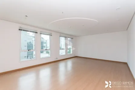Sala Comercial à venda, 92m² no Auxiliadora, Porto Alegre