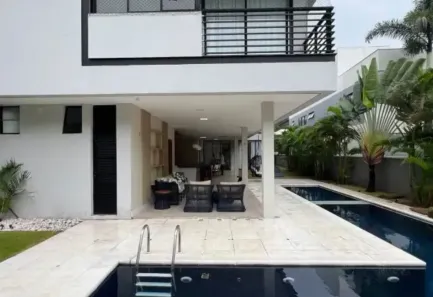 Casa de Condomínio com 4 Quartos para alugar, 500m² no Cararu, Eusébio